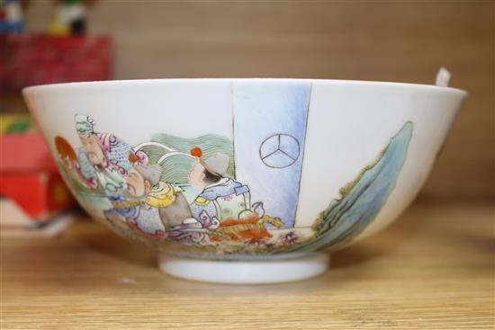 A Chinese famille rose bowl Diameter 18cm